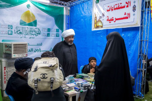 قسمُ الشؤون الدينية يوزّع المطبوعات التوعوية لزائري أربعين الإمام الحسين (عليه السلام)"